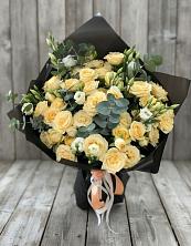 Букет цветов из:  Розы и Лизиантусы в Агаповка