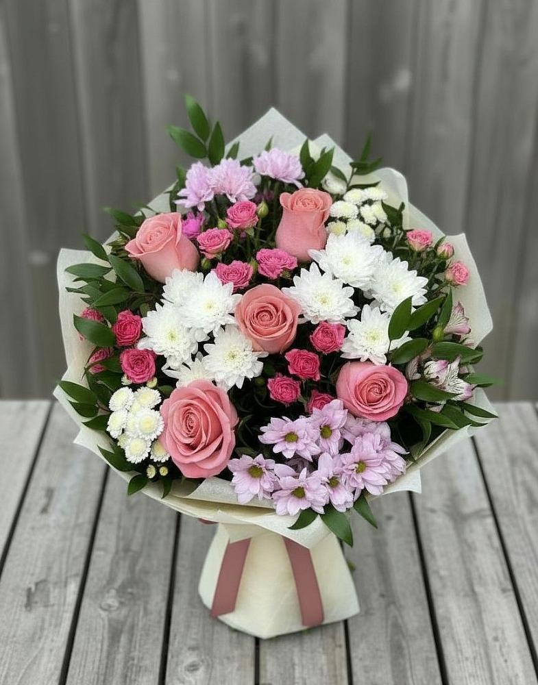 Букет цветов из: Альстромерии, Гвоздики, Розы и Хризантемы в Агаповка