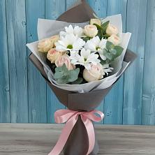 Букет цветов из:  Хризантемы и Розы в Агаповка