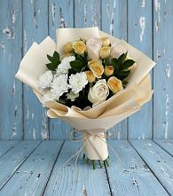 Букет цветов из:  Розы и Хризантемы в Агаповка