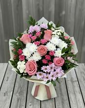 Букет цветов из:  Альстромерии, Гвоздики, Розы и Хризантемы в Агаповка