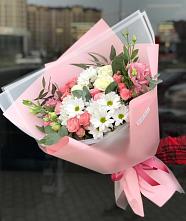 Букет цветов из:  Розы, Лизиантусы и Хризантемы в Агаповка
