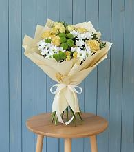 Букет цветов из:  Хризантемы и Розы в Агаповка